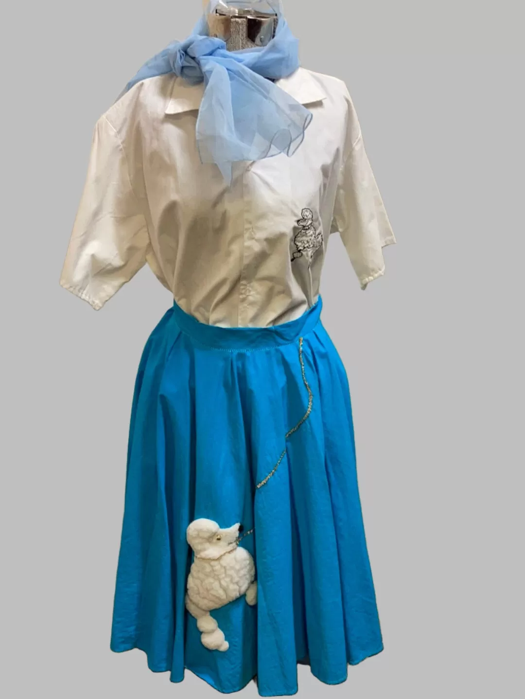 1950's Fifties Poodle Skirts & Outfits - Preowned