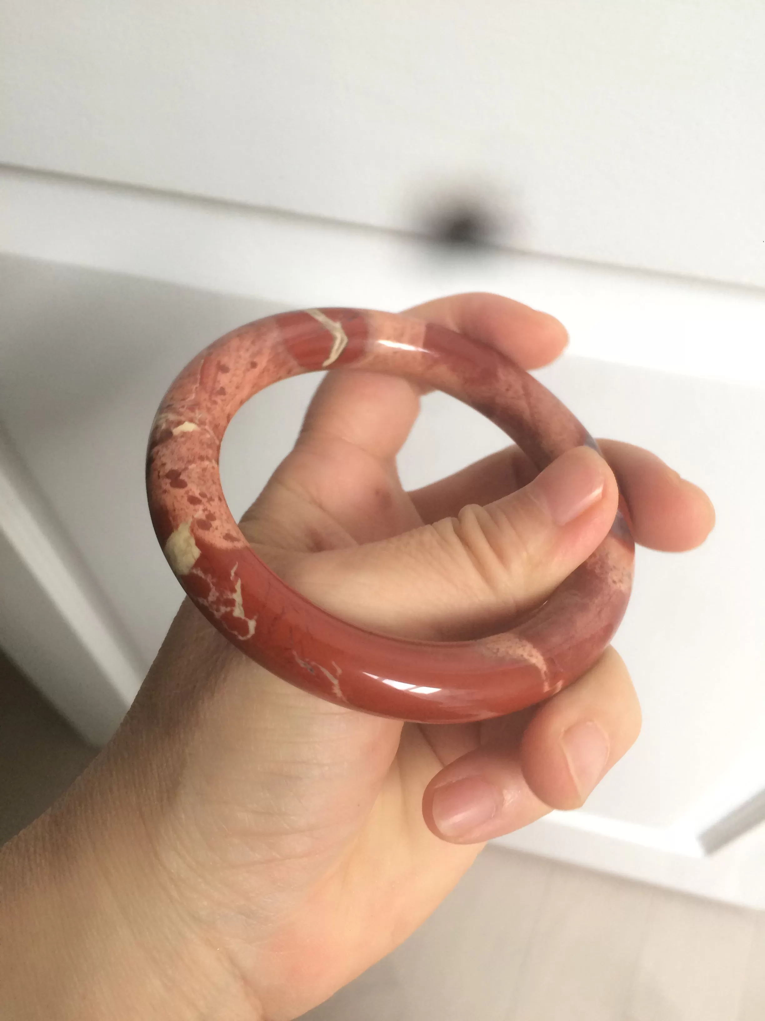 57.3mm 100% natural red/pink round cut red jasper stone bangle XY76