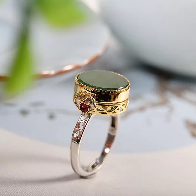 Chalcedony Hetian Jasper Exquisite Resizable Ring