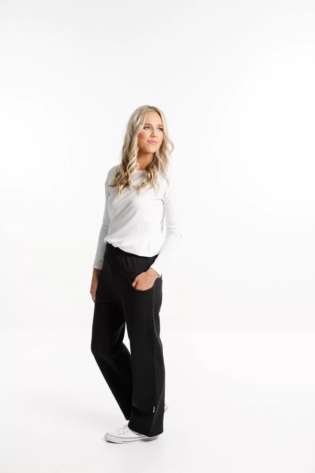 Home-lee Avenue Pants - wide leg Black with White X