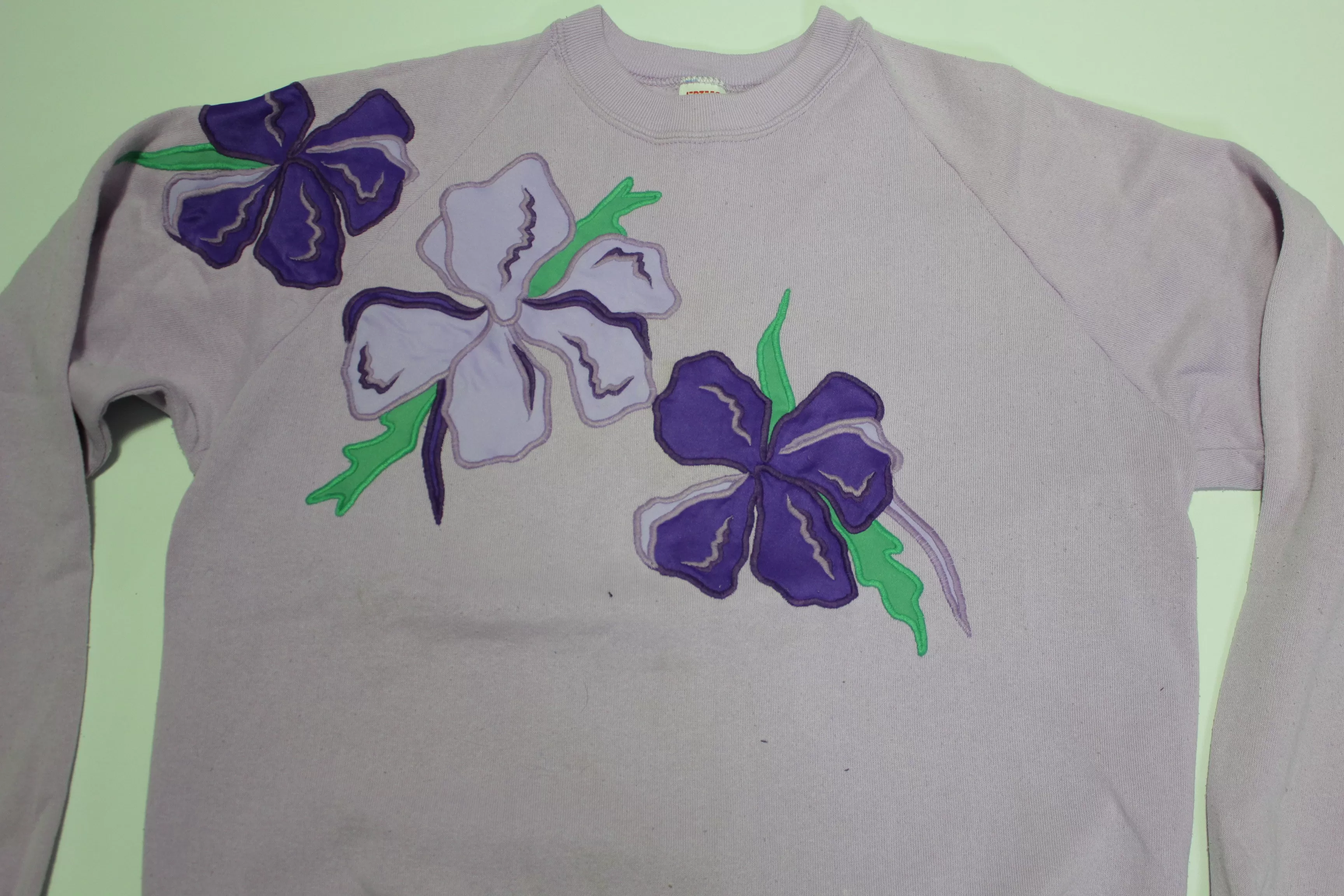 Purple Lily Vintage 80's Jerzees Made in USA Grandma's Flowers Sweatshirt