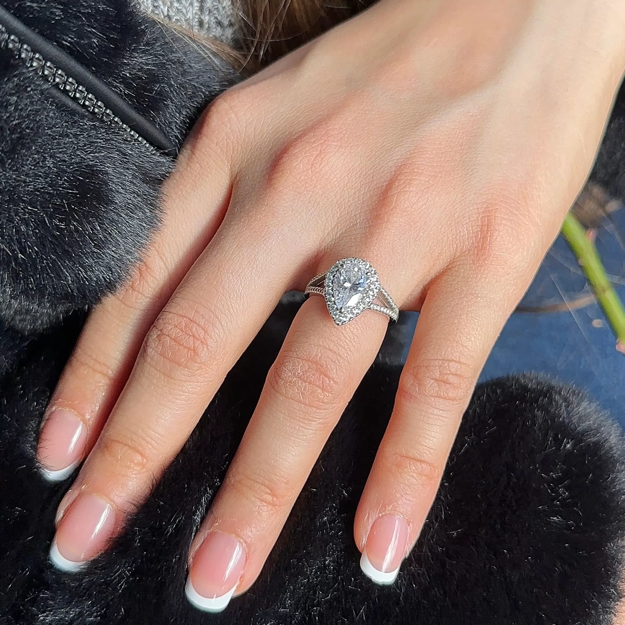 RAQUEL MOISSANITE RING