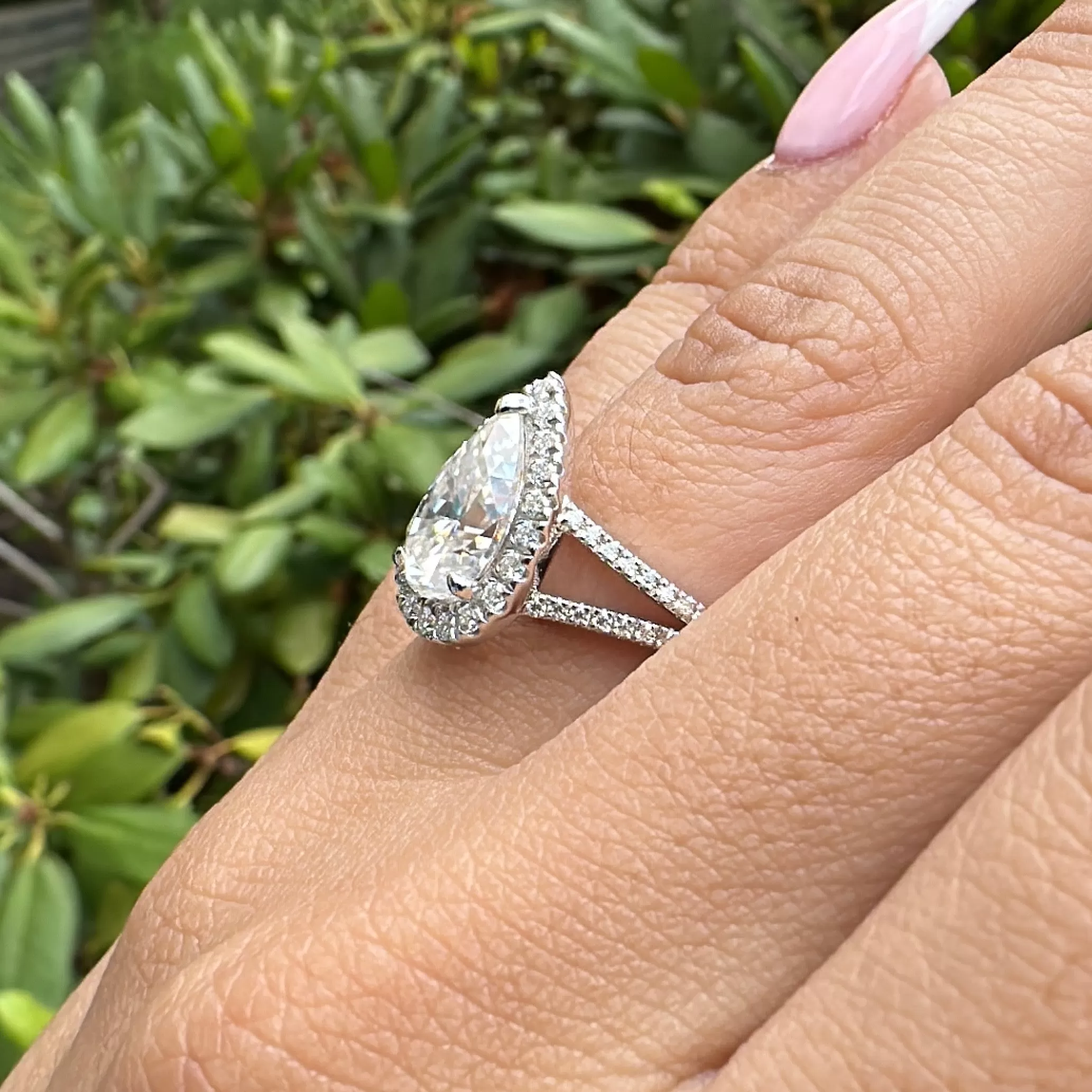 RAQUEL MOISSANITE RING