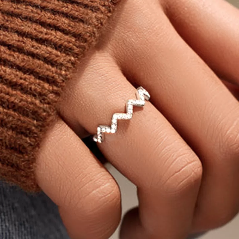 S925 Sterling Silver Wavy CZ Diamond Highs And Lows Ring